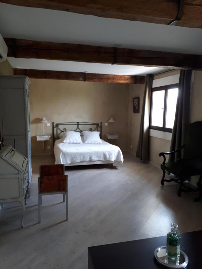 Mas Saint-Joseph Bed & Breakfast Fontvieille Bagian luar foto