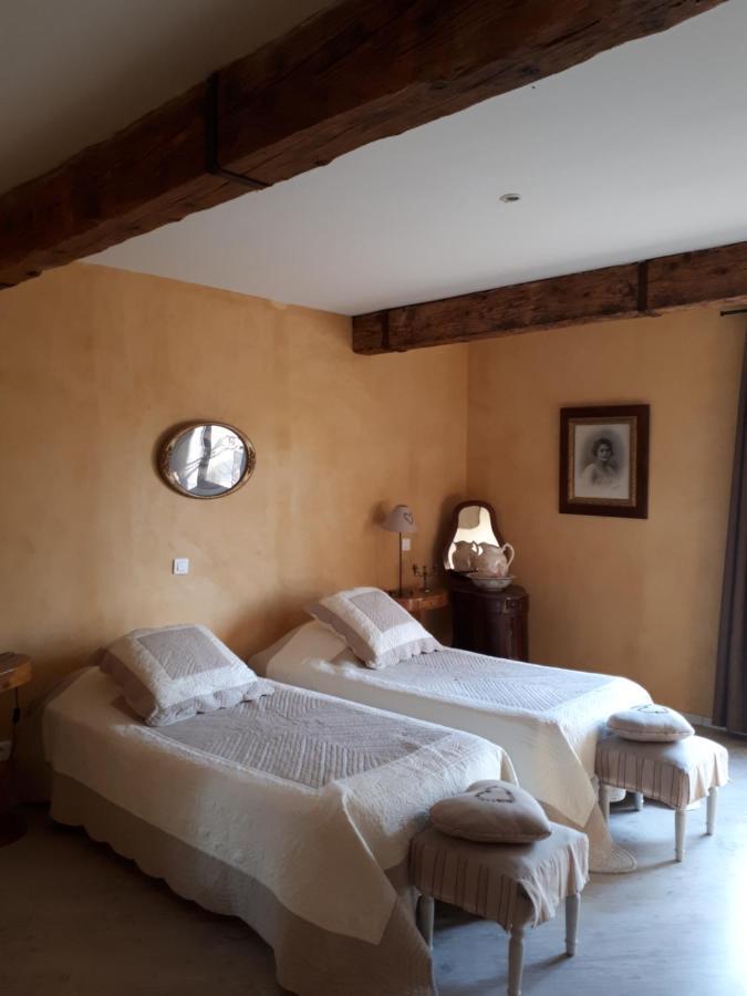Mas Saint-Joseph Bed & Breakfast Fontvieille Bagian luar foto