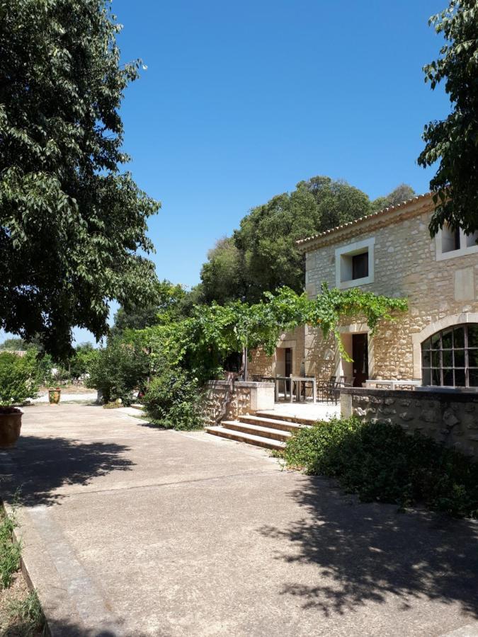 Mas Saint-Joseph Bed & Breakfast Fontvieille Bagian luar foto